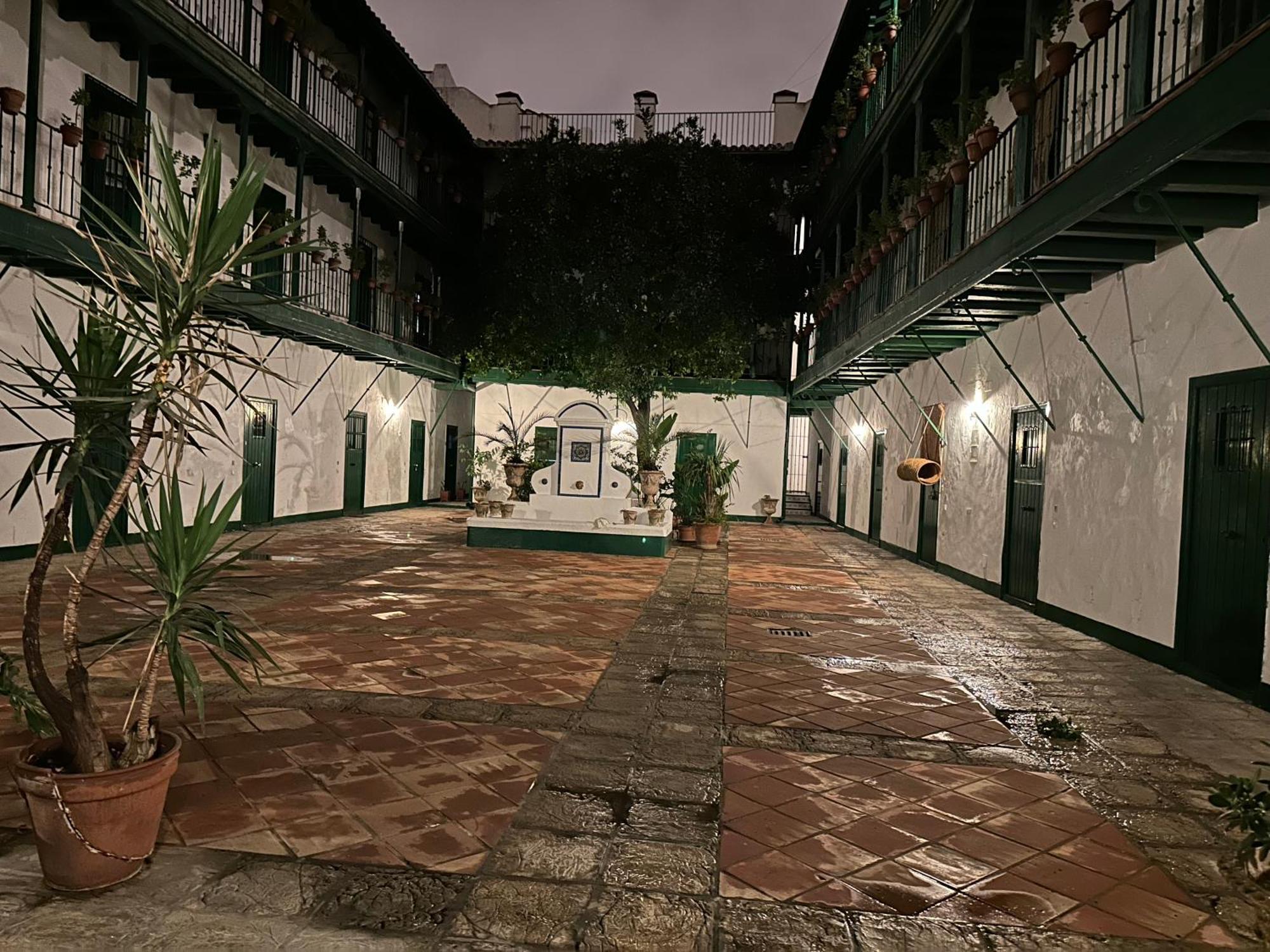 Casa Duque Compartida Familiar 1-Habitacion Con Bano Propio Sevilla Kültér fotó